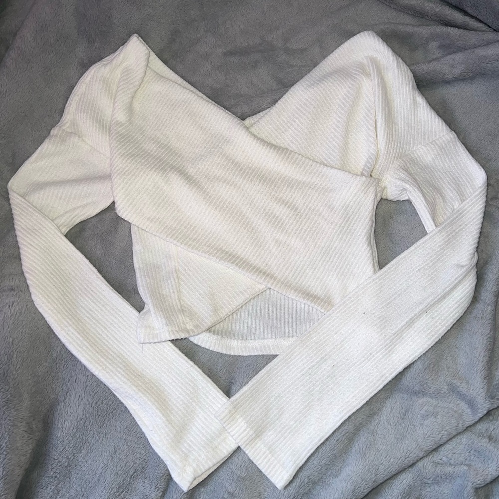M Boutique Criss across long sleeve